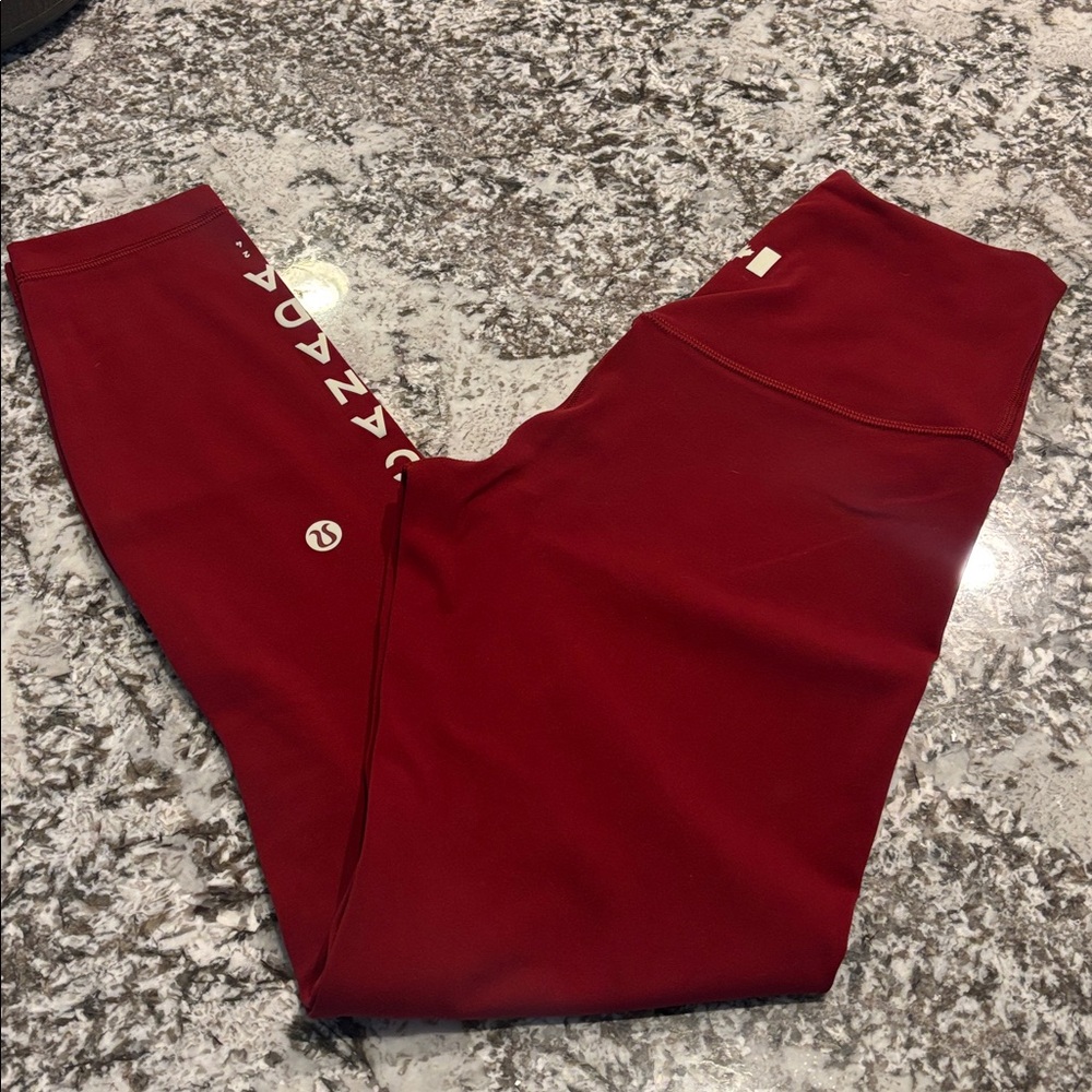 NWOT Lululemon Team Canada Align high rise pant 25”